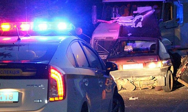 У кривавому ДТП на Вінничині загинули троє дівчат (фото)