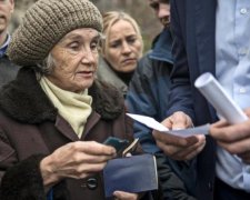 Початок кінця? Українцям пояснили затримку пенсій