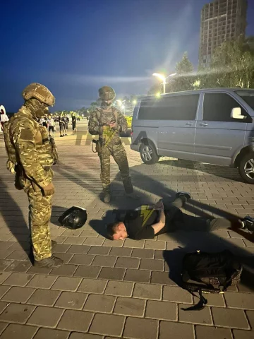СБУ задержало копов. Фото: Telegram