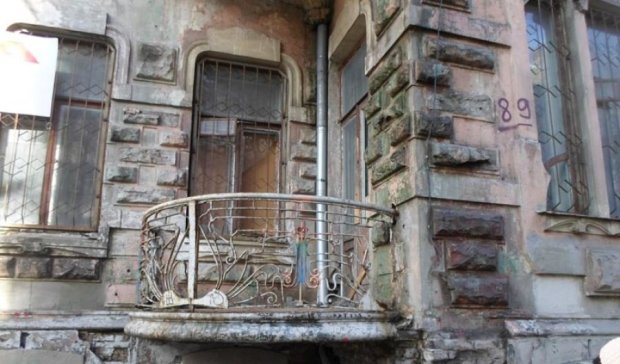 Сотни заброшенных памятников архитектуры исчезают с карты Киева