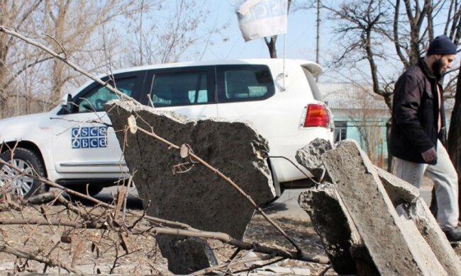 Вибух машини ОБСЄ: Україна три роки як не контролює місце трагедії