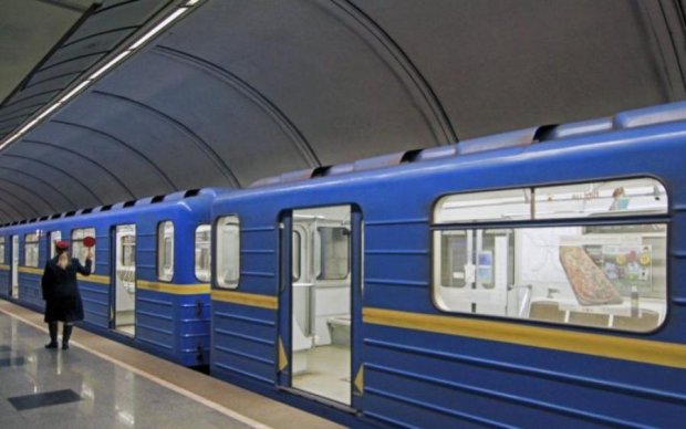 У київському метро загинула людина