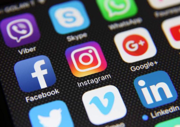 Facebook і Instagram дали збій