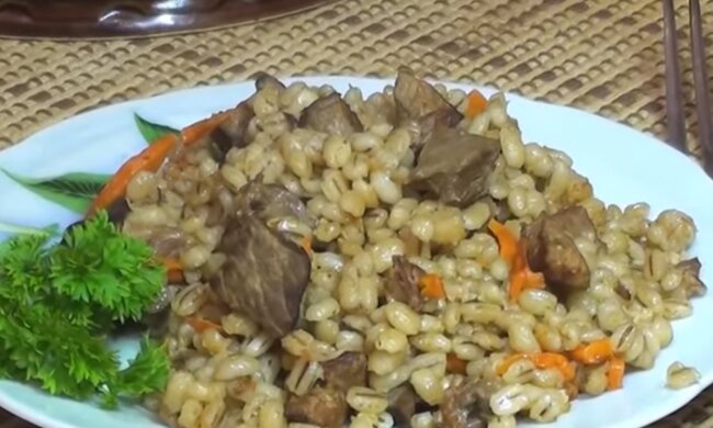 Перловка з м'ясом, фото: кадр з відео