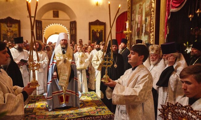 Покрова Пресвятой Богородицы 2019: лучшие поздравления с праздником в стихах