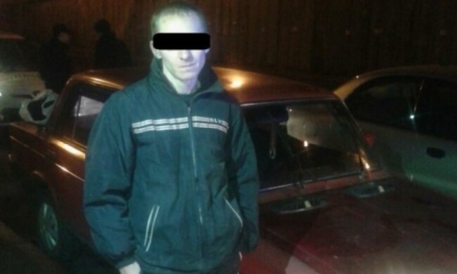 П'яний киянин збив поліцейського і протягнув на капоті