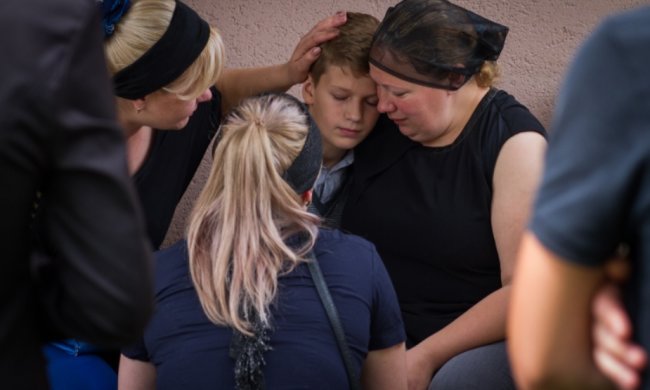 Родные похоронили 5-летнего Кирюшу: мама в истерике, бабушку забрала "скорая"