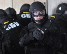 СБУ прийшла в гості до запорізьких копів