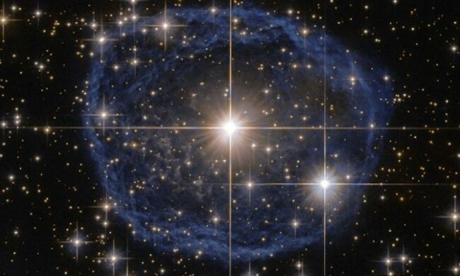 NASA зафіксувало гігантський синій пузир у космосі (фото)