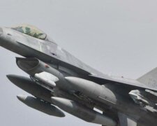 В Германии разбился американский истребитель F-16: первые кадры