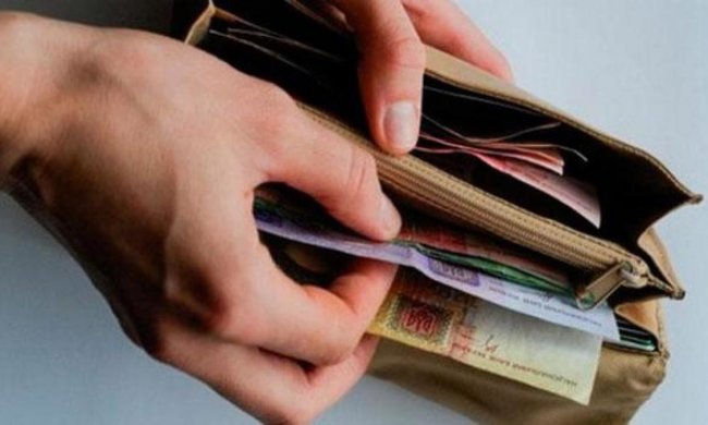 100 грн за пачку: курильщикам в Украине придется раскошелиться