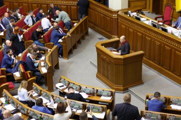 Украинцам отменят трудовые книжки: Дубилет пояснил, что будет со стажем и выплатами