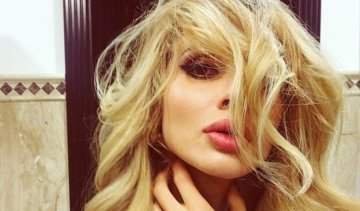 Лобода зробила селфі у спідній білизні