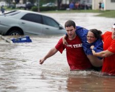 Слідом за ураганом: природа приготувала американцям нові випробування