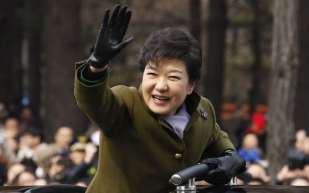 Экс-президент Южной Кореи услышала официальные обвинения