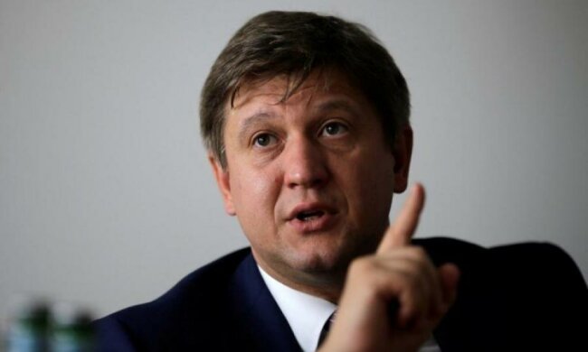 Следом за министром-диетологом в Украине появился и министр-рабовладелец