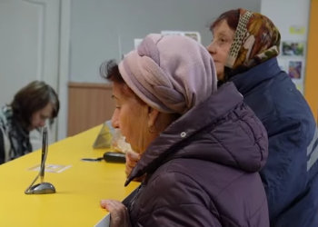 Пенсіонери. Фото: скрін youtube