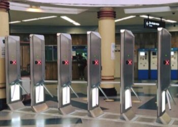 Турнікети в метро, фото: Київ Сіті