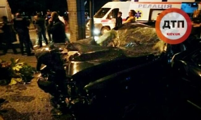 В Днепропетровске страшное ДТП забрало жизни 2 молодых девушек