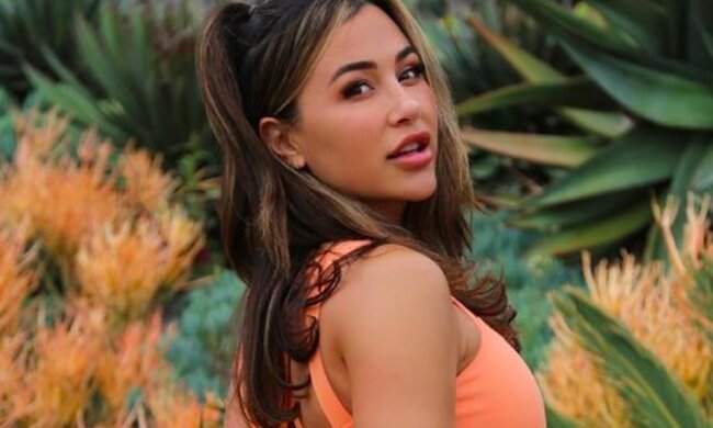 Ана Чері, instagram.com/anacheri/