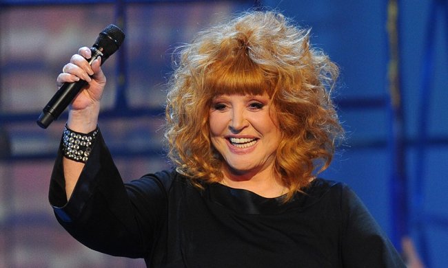 Відома співачка розповіла про "алкоголізм" Пугачової: їй не встигали наливати