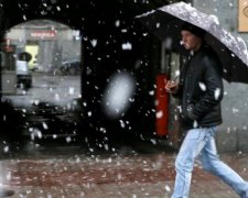 Погода в Україні на 14 березня: готуємо парасольки або знімаємо шапку