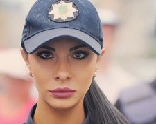 Секси-полисвумен Милевич показала досуг