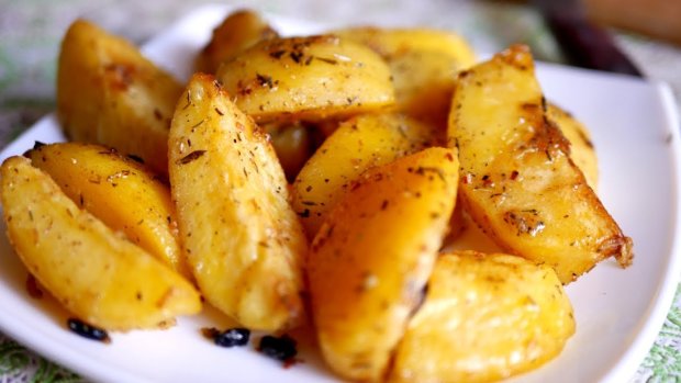 Блюда, которые стоит приготовить в пост: картофель по-деревенски