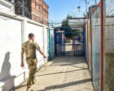 Проклятое место: в одесском изоляторе новая таинственная смерть