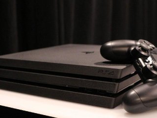 Sony PlayStation 4