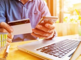 Онлайн-торгівля. Фото з відкритих джерел