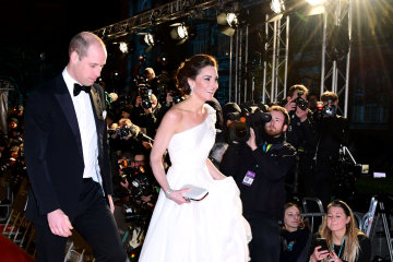 Кейт Миддлтон на BAFTA-2019 похвастала сладкой фигурой и роскошным платьем: фото