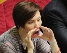 "Паскуда противная": украинцы едва не линчевали скандальную подружку Януковича