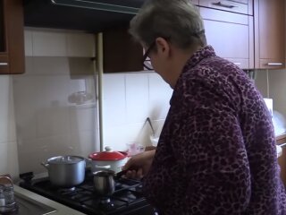 газ, скріншот з відео