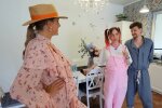 MamaRika и Сергей среда, скриншот из видео