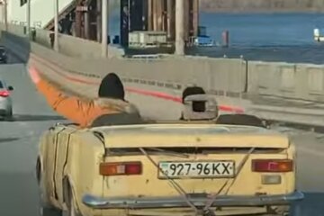 Київський Ромео перетворив старенький Жигуль на кабріолет: "Сідай, кохана!"