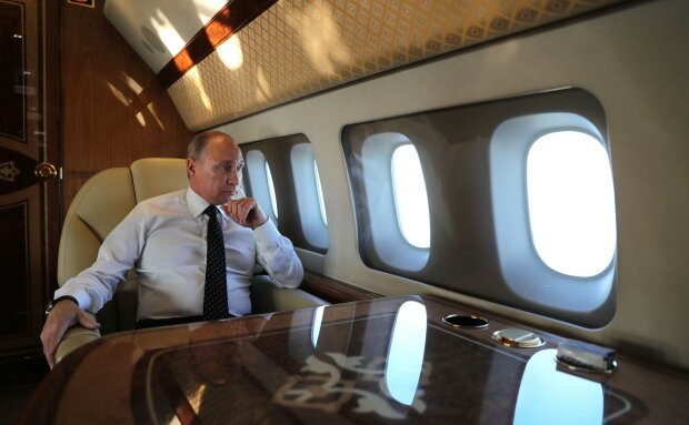 Літак Путіна спіткало лихо: життя "кремлівського царя" на волосині, вражаючі подробиці