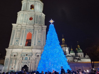 Ялинка у Києві, фото із соцмереж