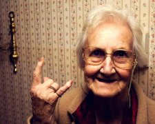 Гройсман назвал условие роста пенсий украинцев