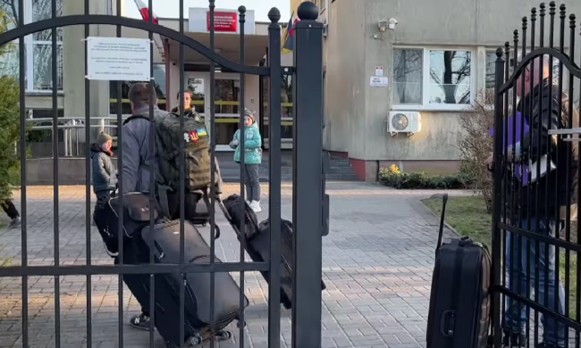 Українські біженці у Польщі. Фото: скрін youtube