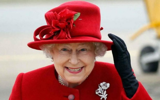 Не по-королевски: Елизавета ІІ ужаснулась от образа жизни Кейт Миддлтон и принца Уильяма