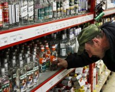 Як Росія монополією з паленою горілкою воювати буде