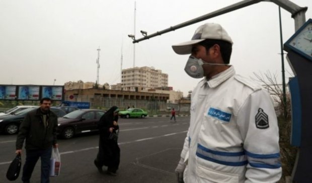  В Тегеране из-за  смога дети не пошли в школу