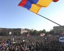 До масових протестів у Вірменії приєднався всесвітньо відомий музикант