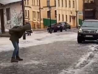 Ожеледиця, скріншот відео