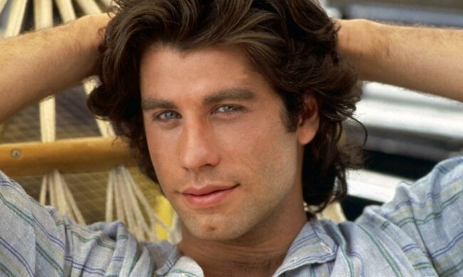 Джон Траволта став об'єктом бажання відомого співака