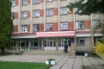 Во львовской поликлинике появятся "золотые" двери: журналисты раскрыли схему бизнесменов с чужими паспортами