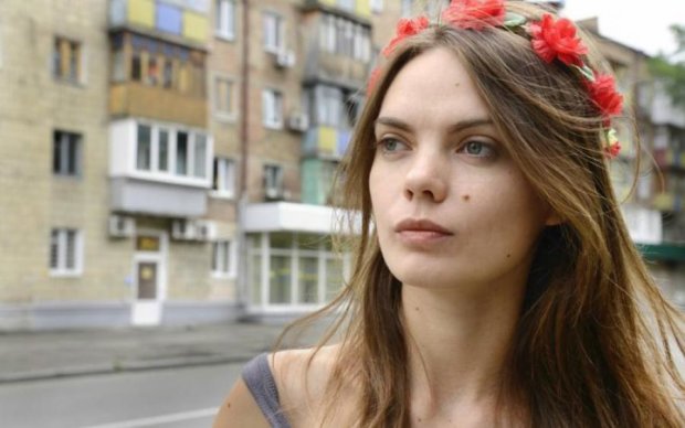 "Вы все - фейк": участница Femen покончила с собой 
