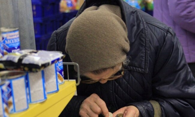 Депутат запропонував "м'якше" штрафувати пенсіонерів