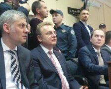 Львів ризикує потонути у смітті, суд "зарубав" грандіозний проєкт Садового